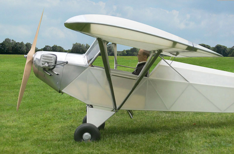 Taylor E-2 CUB Seitenansicht